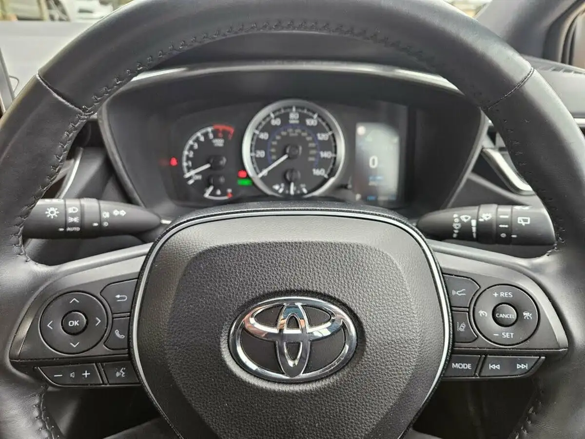 2020-toyota-corolla-18-vvt-i-icon-spare-wheel-hatchback-5d-big-15