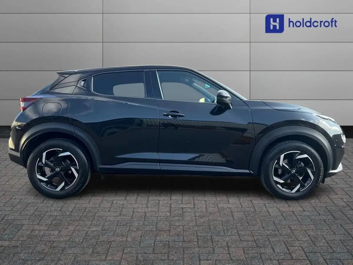2024-nissan-juke-10-dig-t-n-connecta-big-8