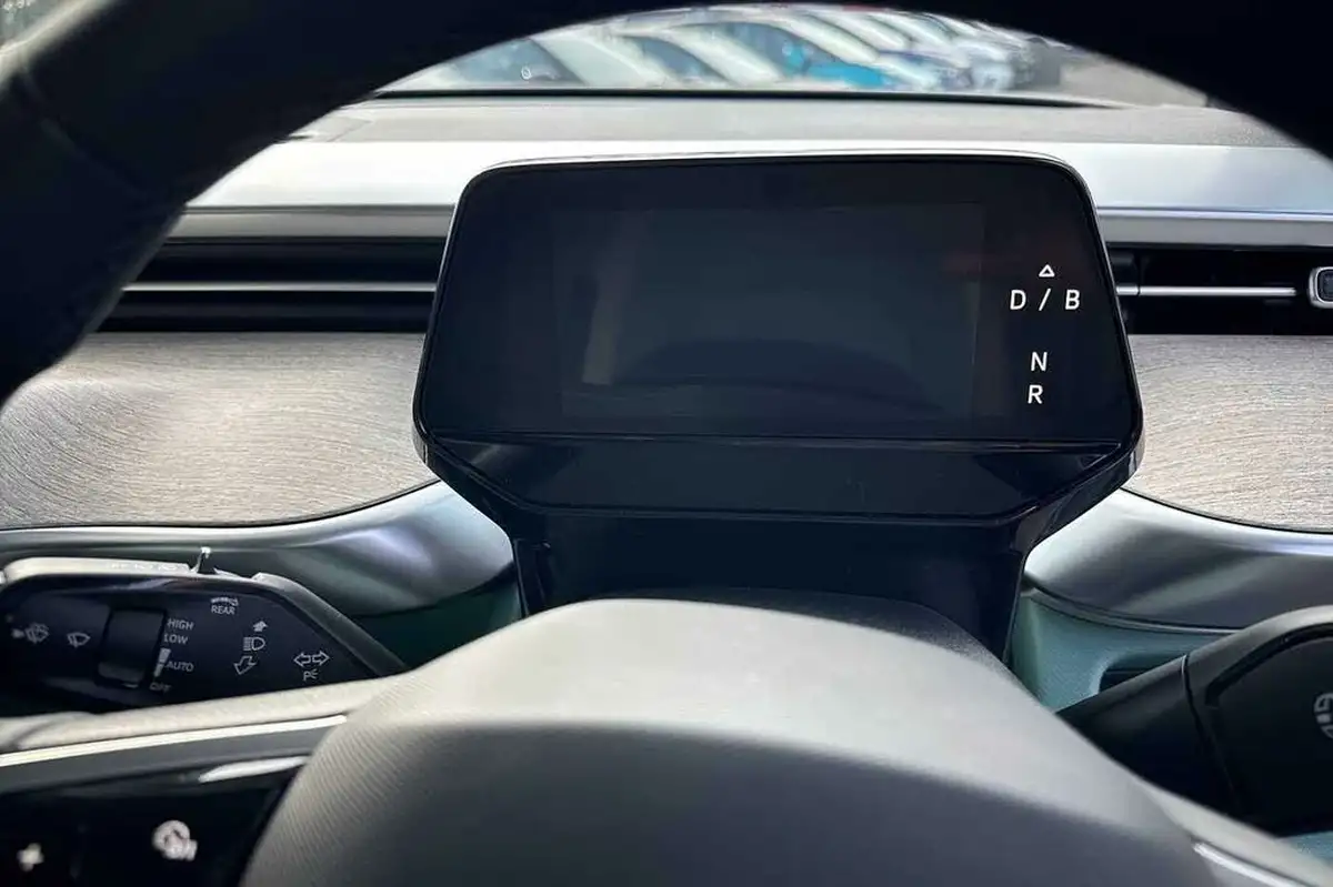 2023-volkswagen-idbuzz-e-style-standard-big-15