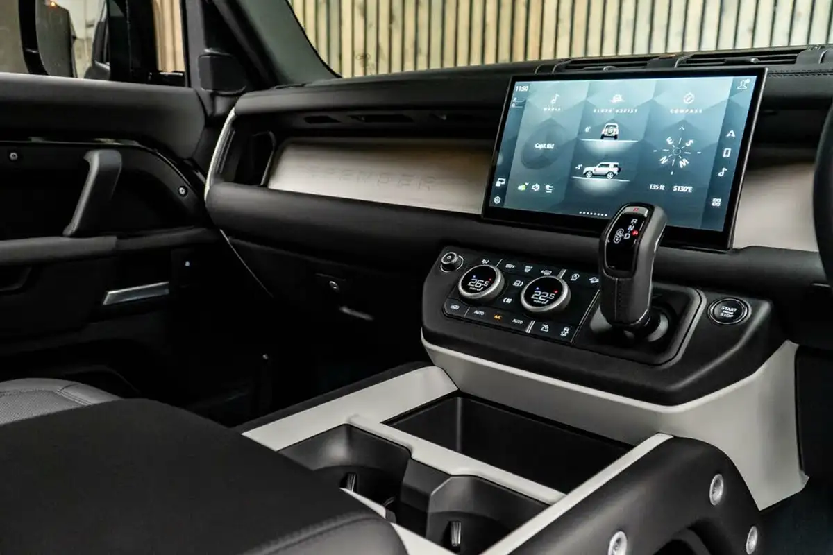 2025-land-rover-90-defender-30-d250-hard-top-x-dynamic-se-90-250pseu6e-big-24