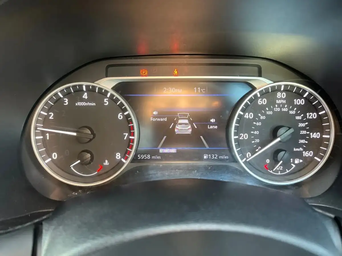 2024-nissan-juke-10-dig-t-n-connecta-big-12