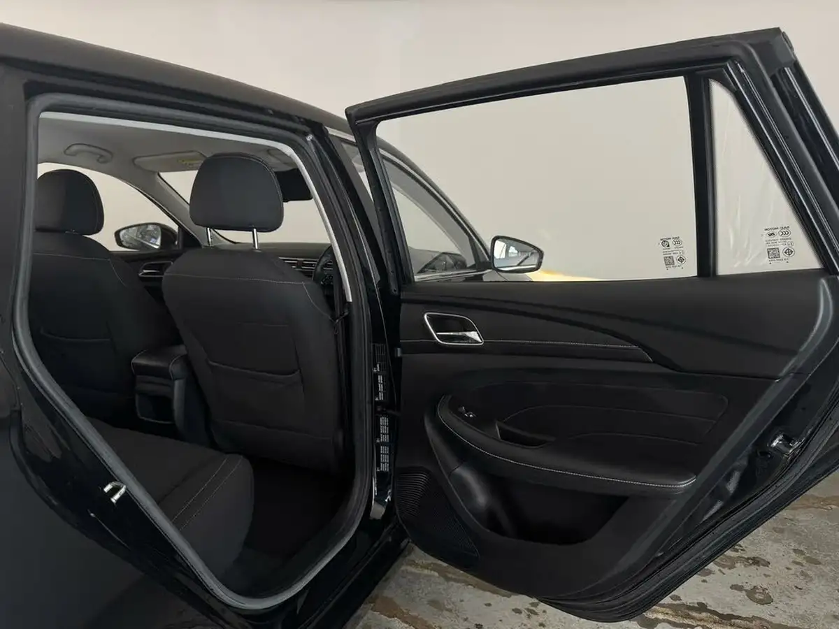 2022-mg-mg5-e-excite-ev-long-range-big-24