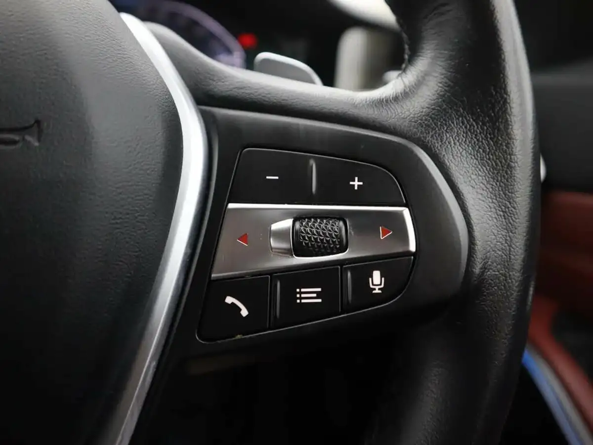 2022-bmw-3-series-20-330e-sport-pro-saloon-4d-big-24