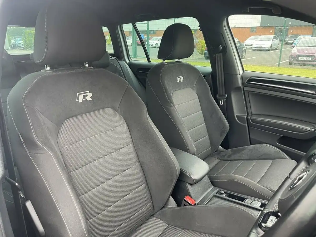 2018-volkswagen-golf-20-tsi-r-estate-5d-dsg-big-1