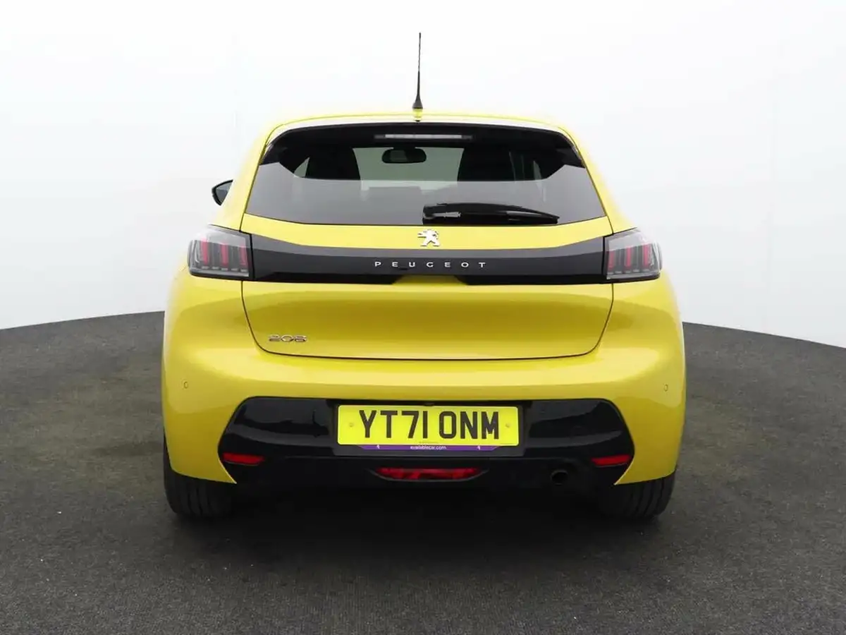 2021-peugeot-208-12-puretech-allure-premium-100bhp-big-2