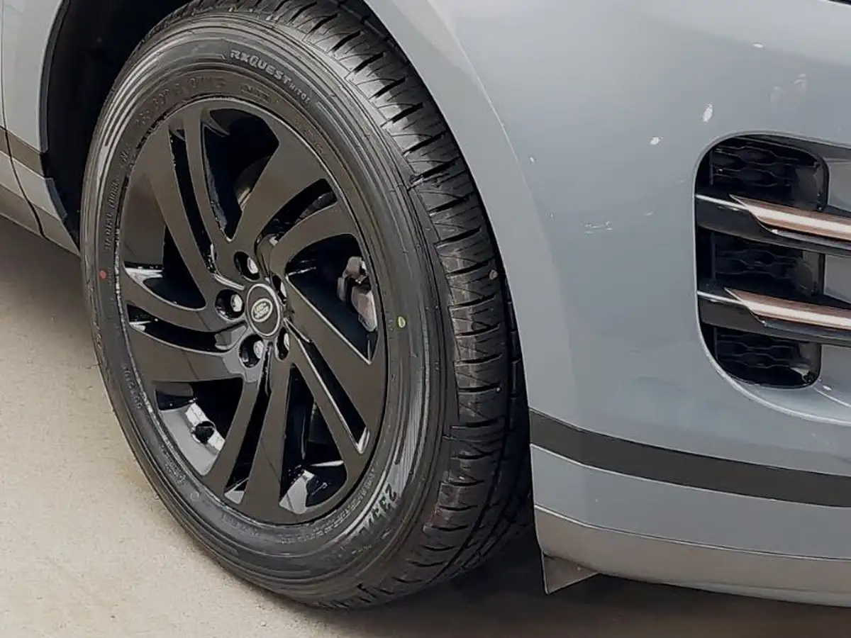 2022-land-rover-range-rover-evoque-15-p300e-r-dynamic-se-big-8