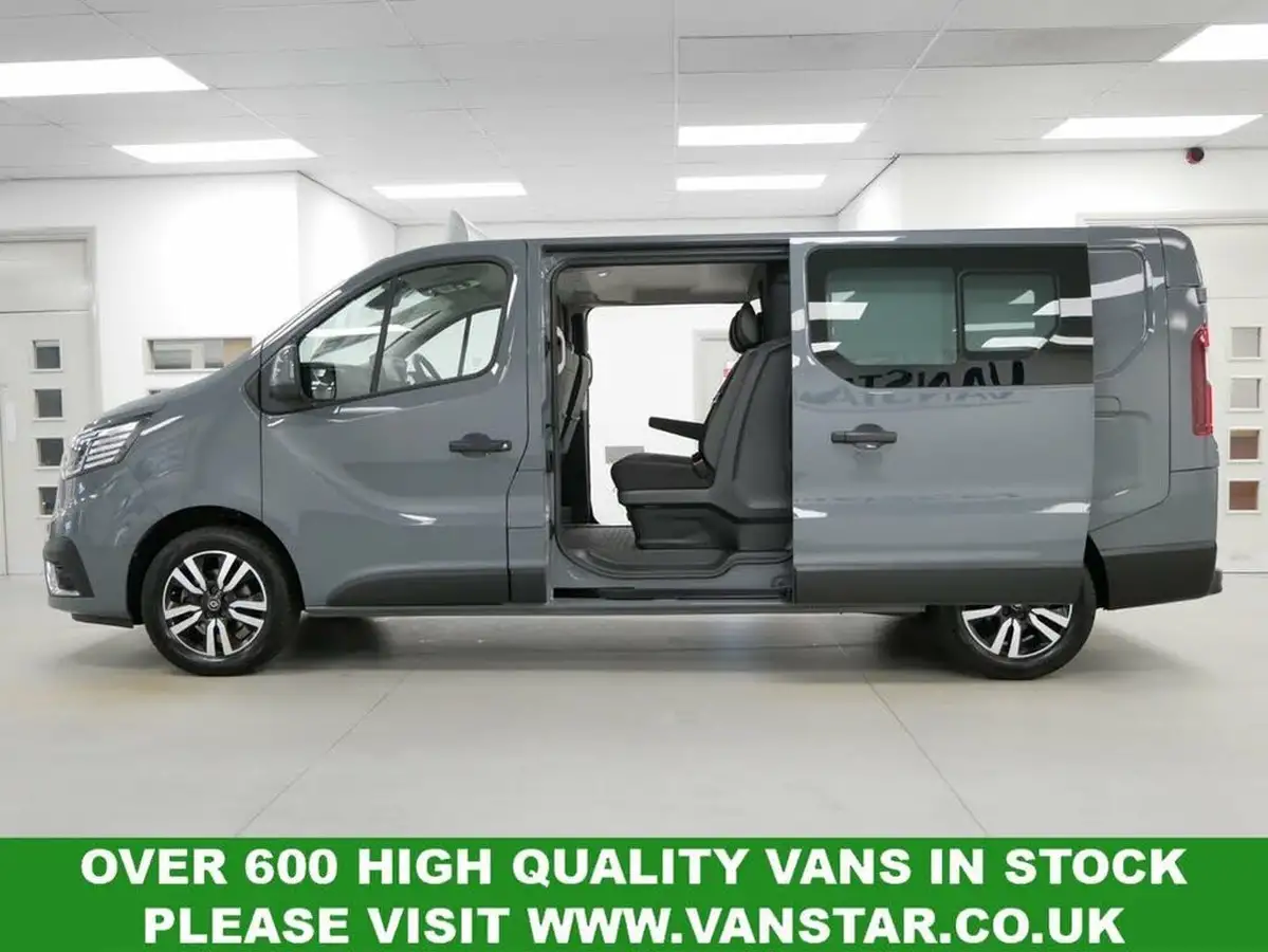 2022-renault-trafic-20dci-ll30-150-sport-crew-big-21