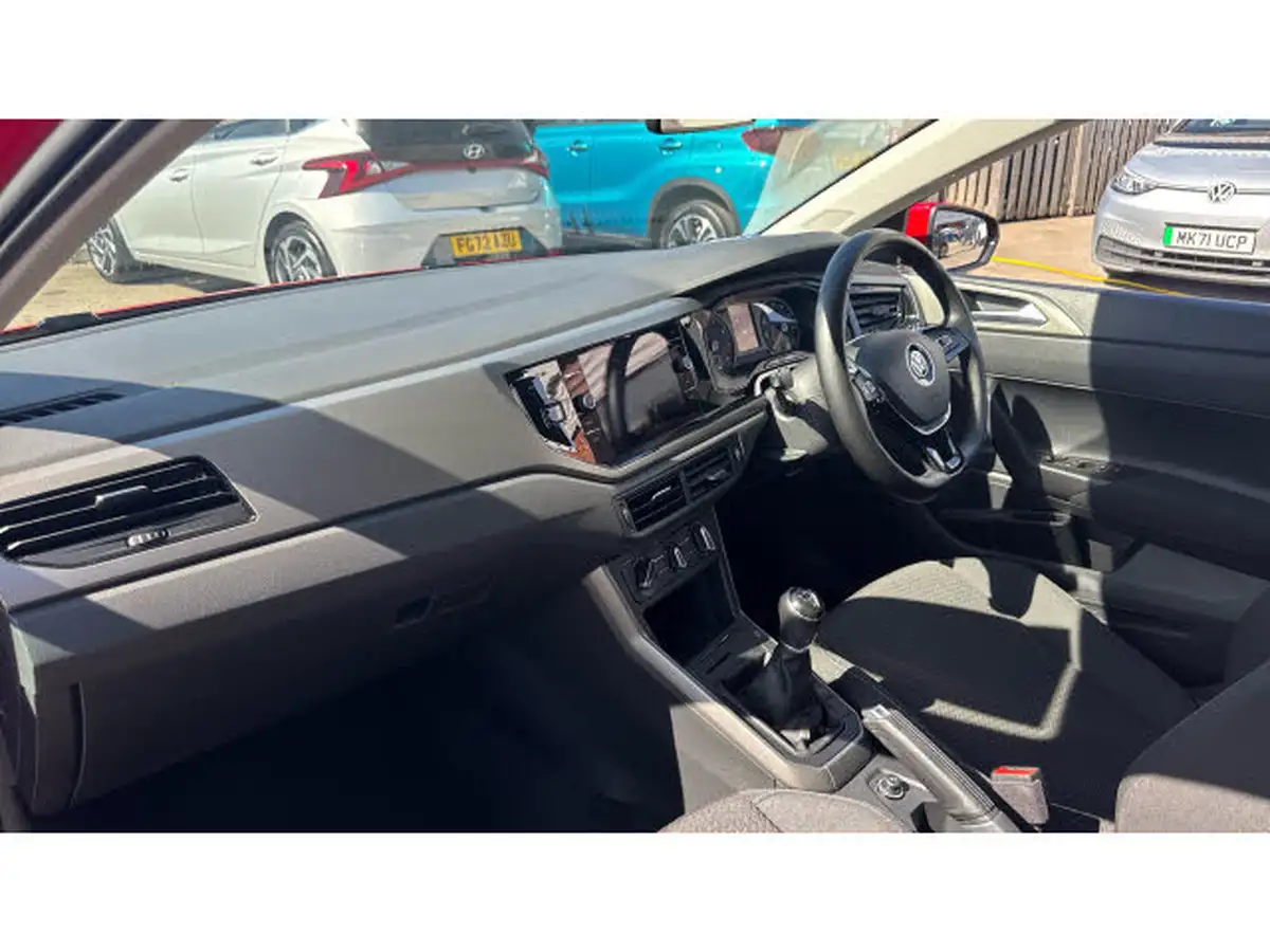 2018-volkswagen-polo-10-tsi-se-big-8