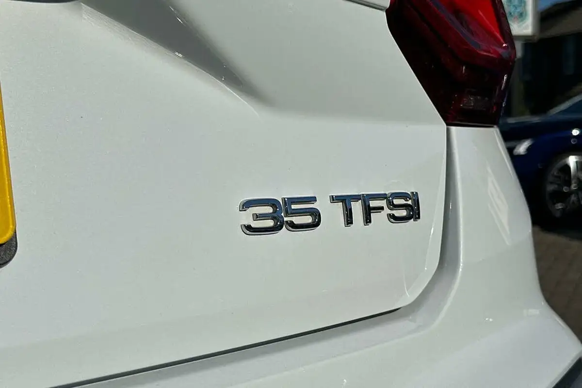 2021-audi-q2-15-35-tfsi-s-line-big-14