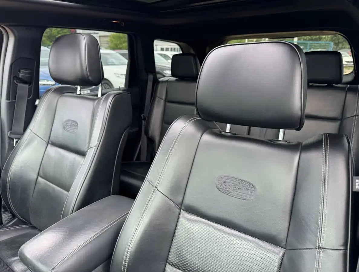 2015-jeep-grand-cherokee-30crd-overland-big-7