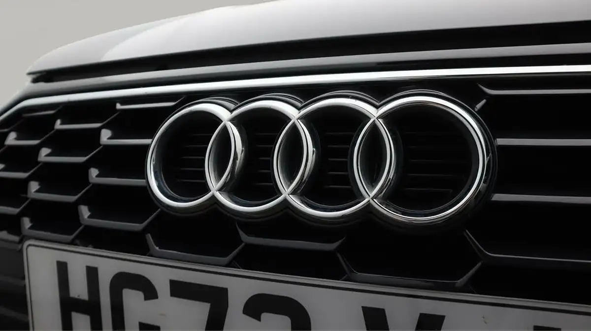 2023-audi-a3-15-35-tfsi-s-line-sportback-5d-big-21