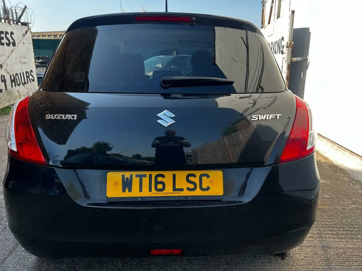 2016-suzuki-swift-12-sz4-94ps-nav-5d-at-big-6