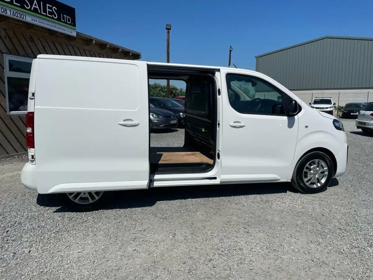 2022-vauxhall-vivaro-15td-2700-l1h1-sportive-100pseu6d-big-5