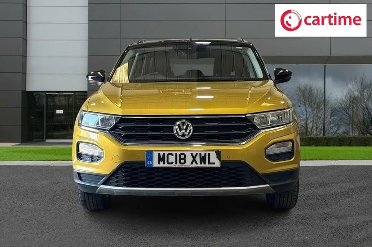 2018-volkswagen-t-roc-10-tsi-design-ss-big-3