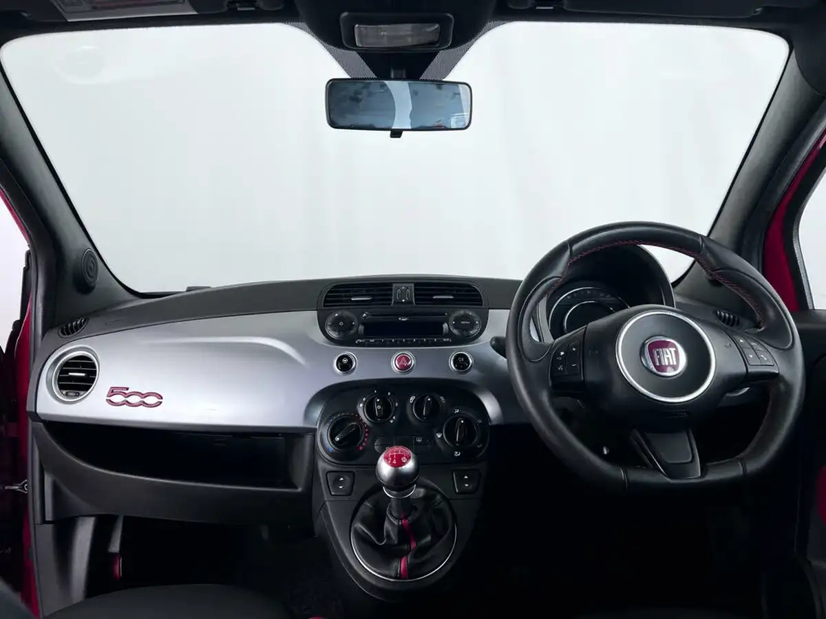 2014-fiat-500-12-s-big-18