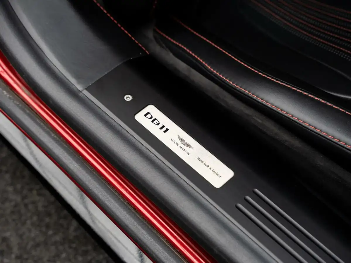 2020-aston-martin-db11-40-v8-503bhp-big-17