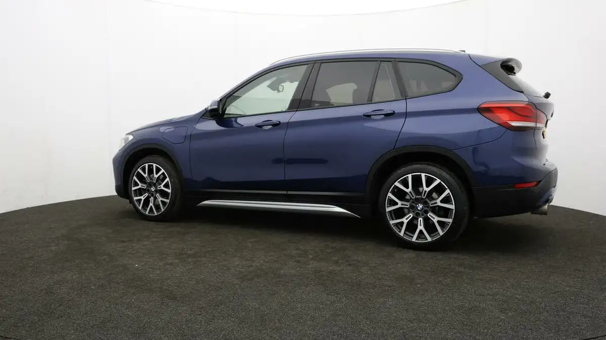 2021-bmw-x1-15-xdrive-25e-phev-xline-big-64