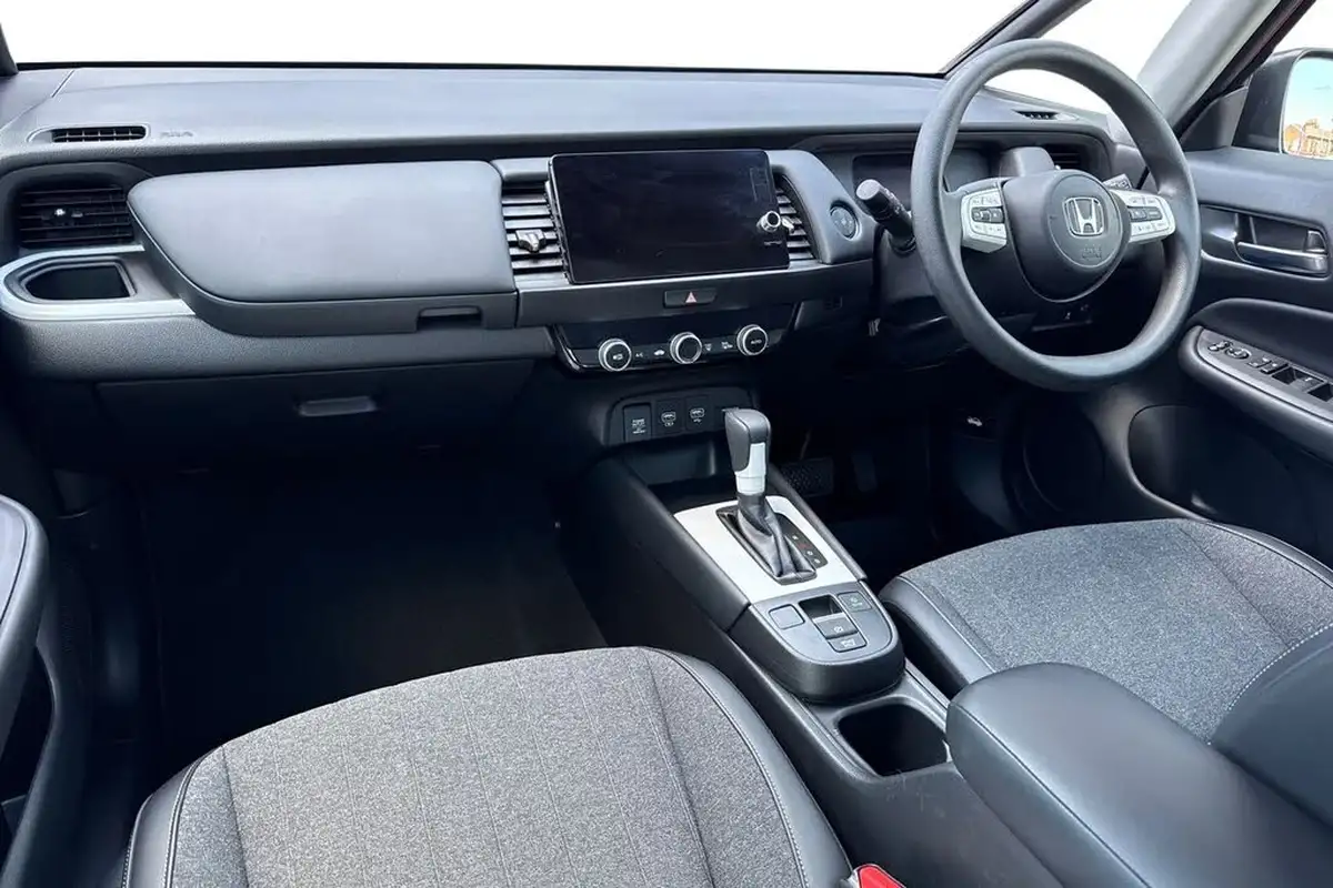 2023-honda-jazz-15-i-mmd-sr-big-15