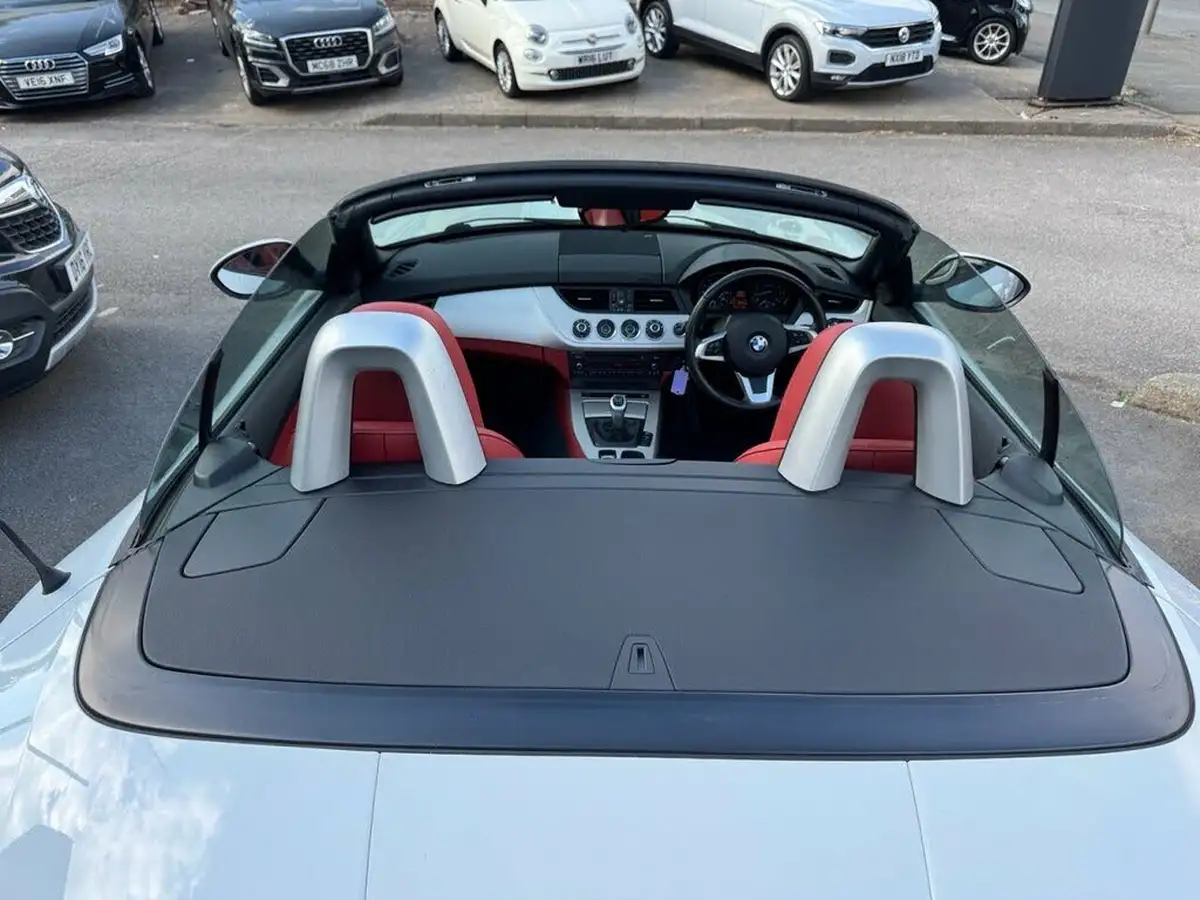 2011-bmw-z4-big-13