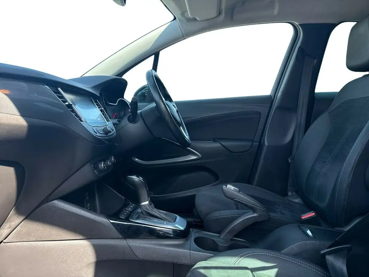 2022-vauxhall-crossland-12-ultimate-130ps-auto-big-9