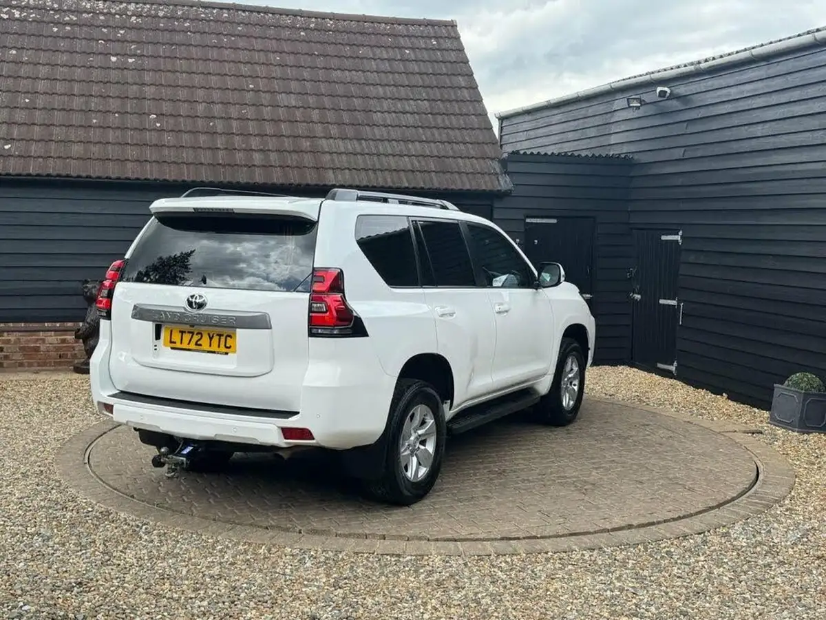 2021-toyota-land-cruiser-28d-4d-active-7st-navi-big-26