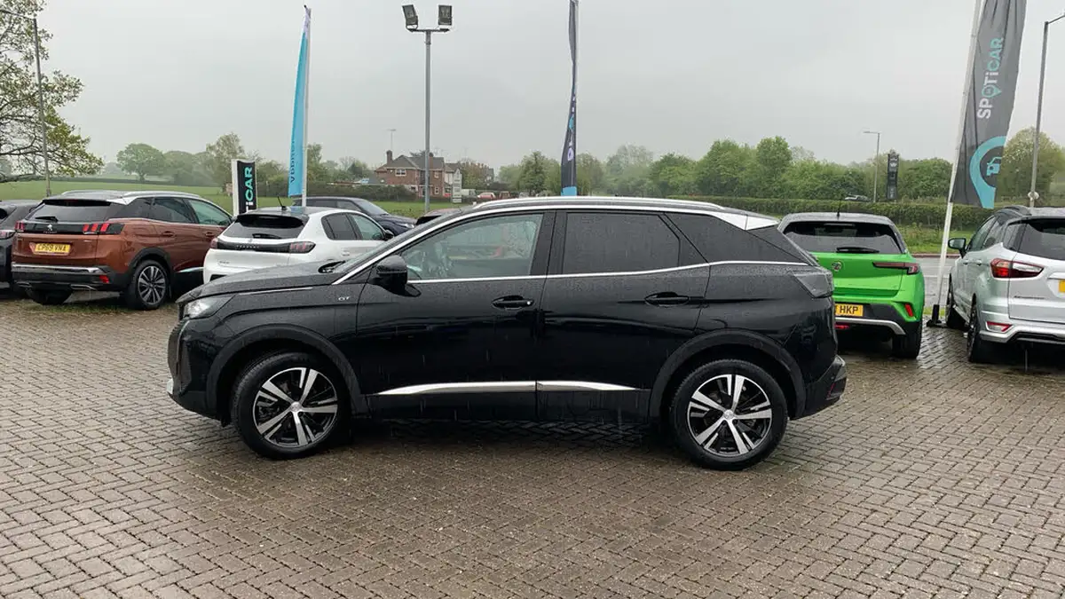 2024-peugeot-3008-suv-12-puretech-gt-136ps-hybrid-e-dsc6-big-5