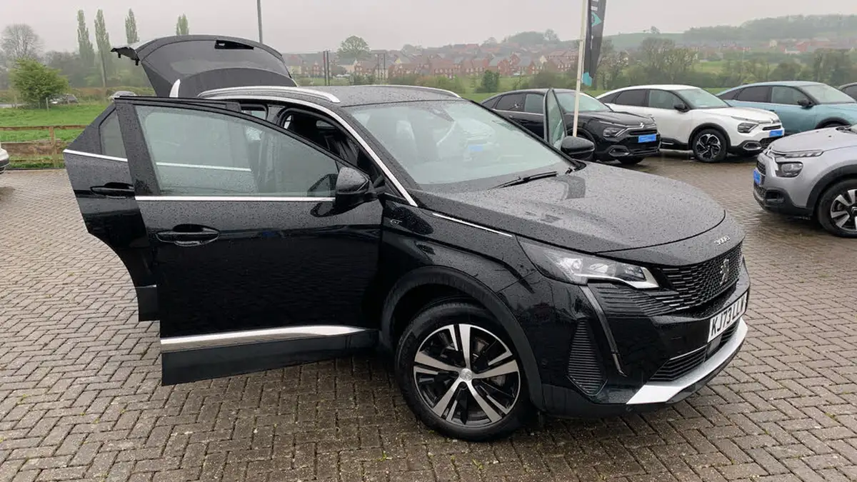 2024-peugeot-3008-suv-12-puretech-gt-136ps-hybrid-e-dsc6-big-33
