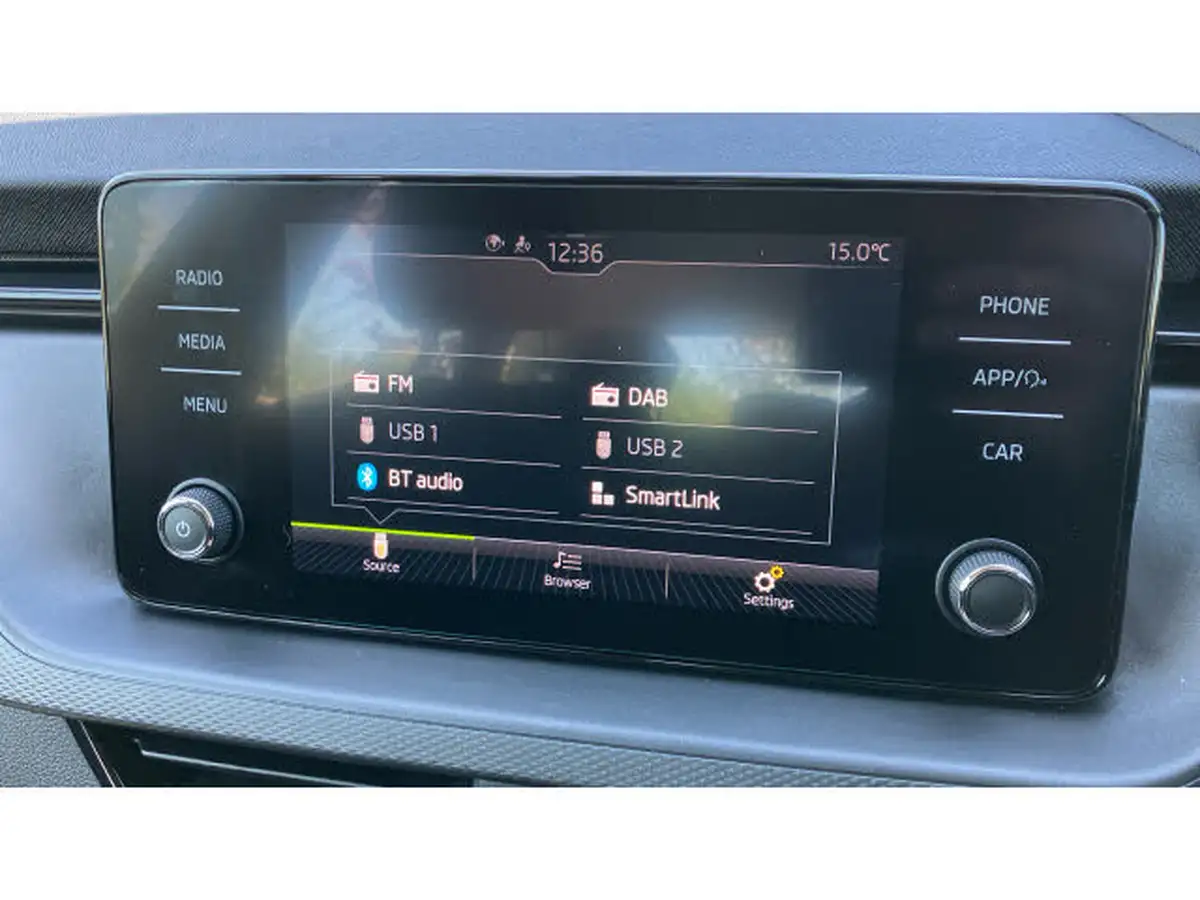 2020-skoda-kamiq-10-tsi-se-115ps-big-35