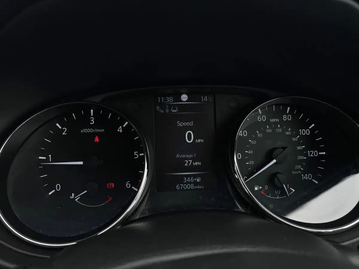 2016-nissan-qashqai-15dci-tekna-big-35