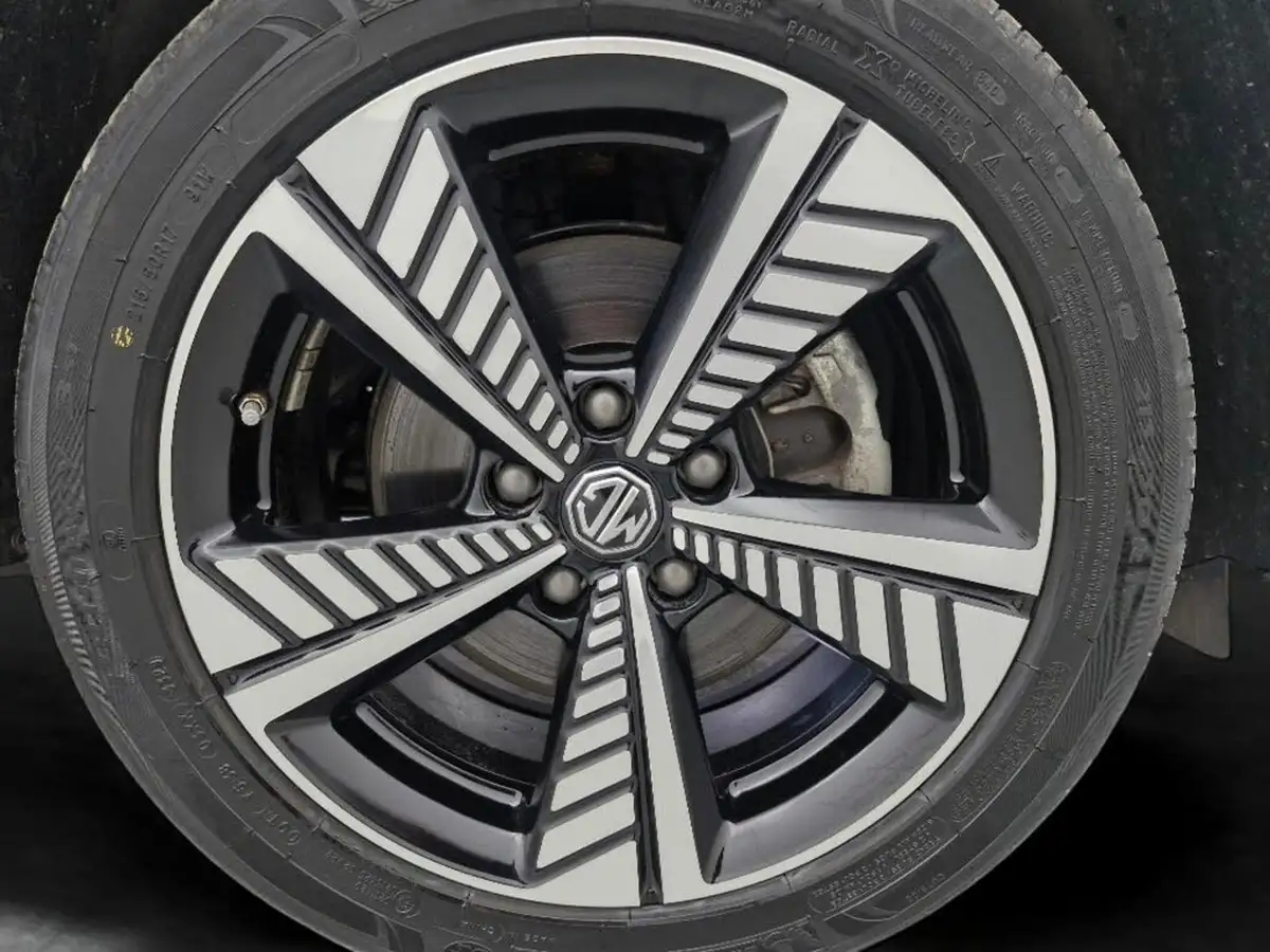 2021-mg-zs-suv-e-exclusive-ev-big-11