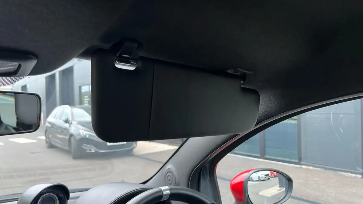 2021-abarth-595-14-tjet-big-37