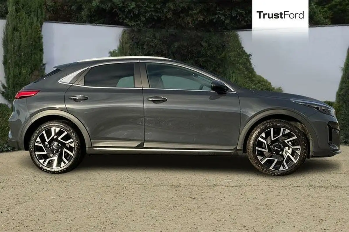2024-kia-xceed-15-t-gdi-3-big-2