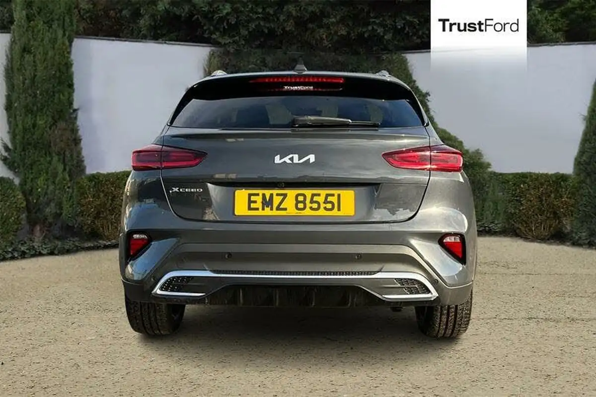 2024-kia-xceed-15-t-gdi-3-big-6