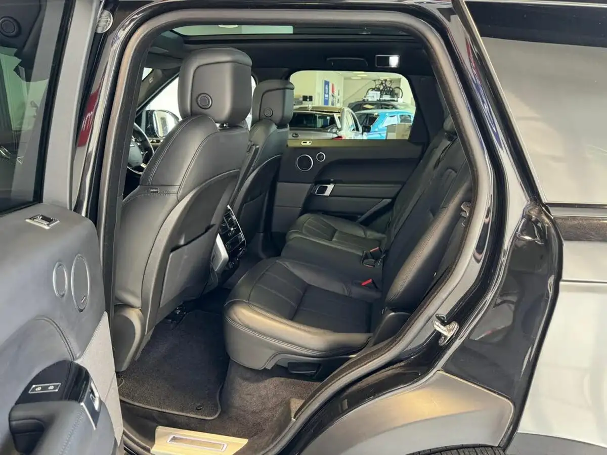 2018-jaguar-f-pace-30td-portfolio-awd-big-26