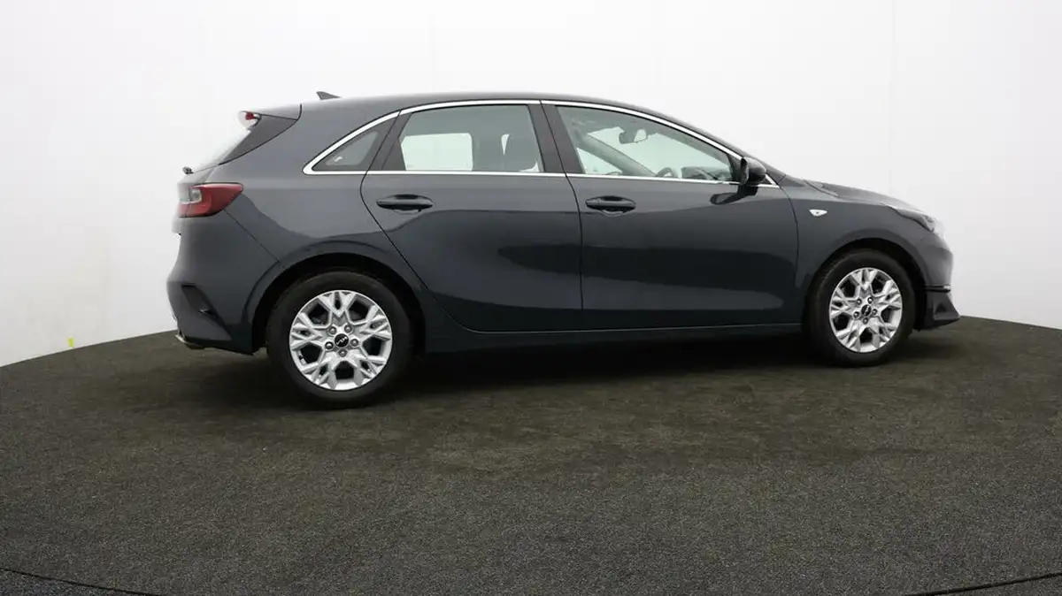 2021-kia-ceed-10-t-gdi-2-hatchback-big-28