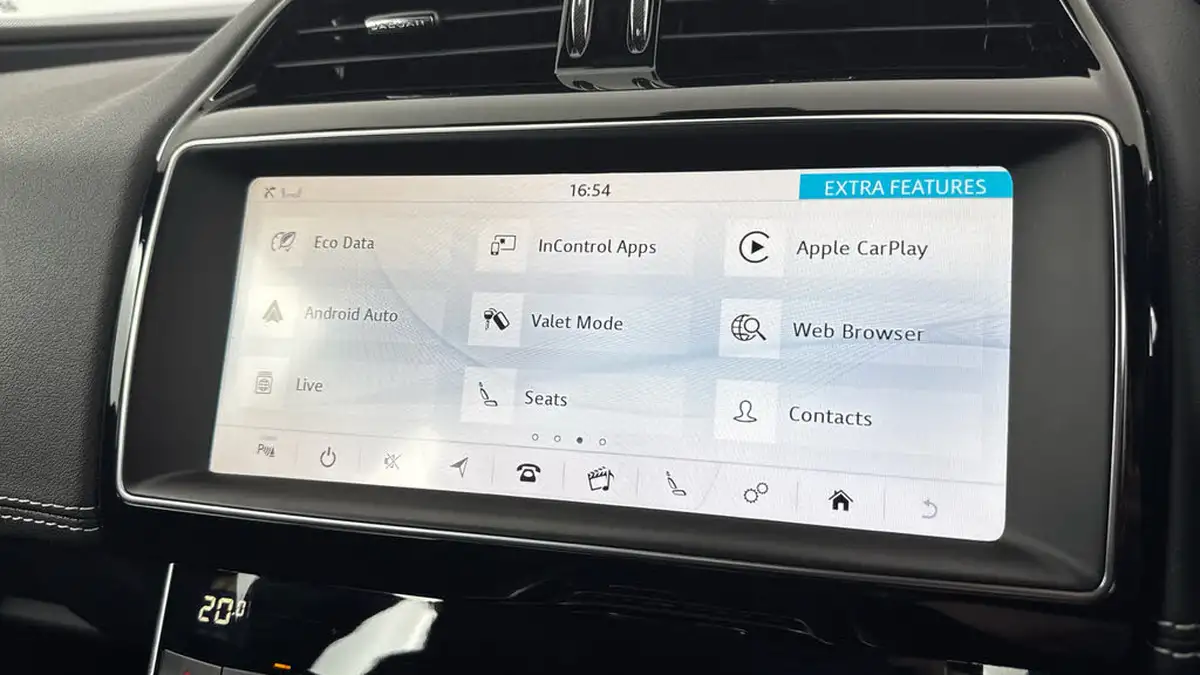 2019-jaguar-xe-20d-r-sport-180ps-auto-big-17