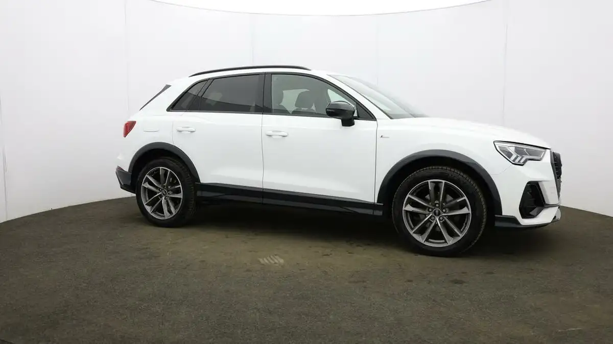 2022-audi-q3-15-35-tfsi-black-edition-codcomfort-sound-pack-station-wagon-big-43