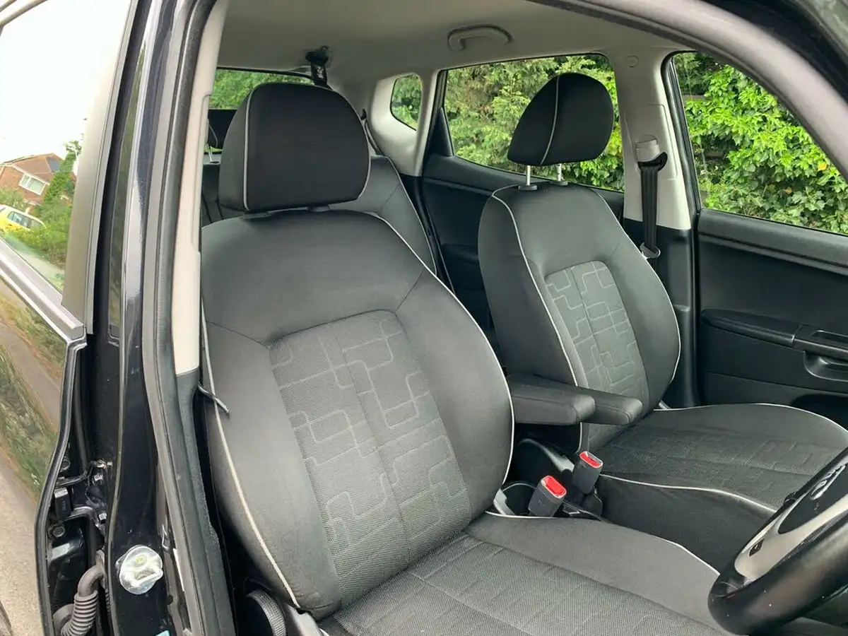 2016-kia-venga-14-2-big-8