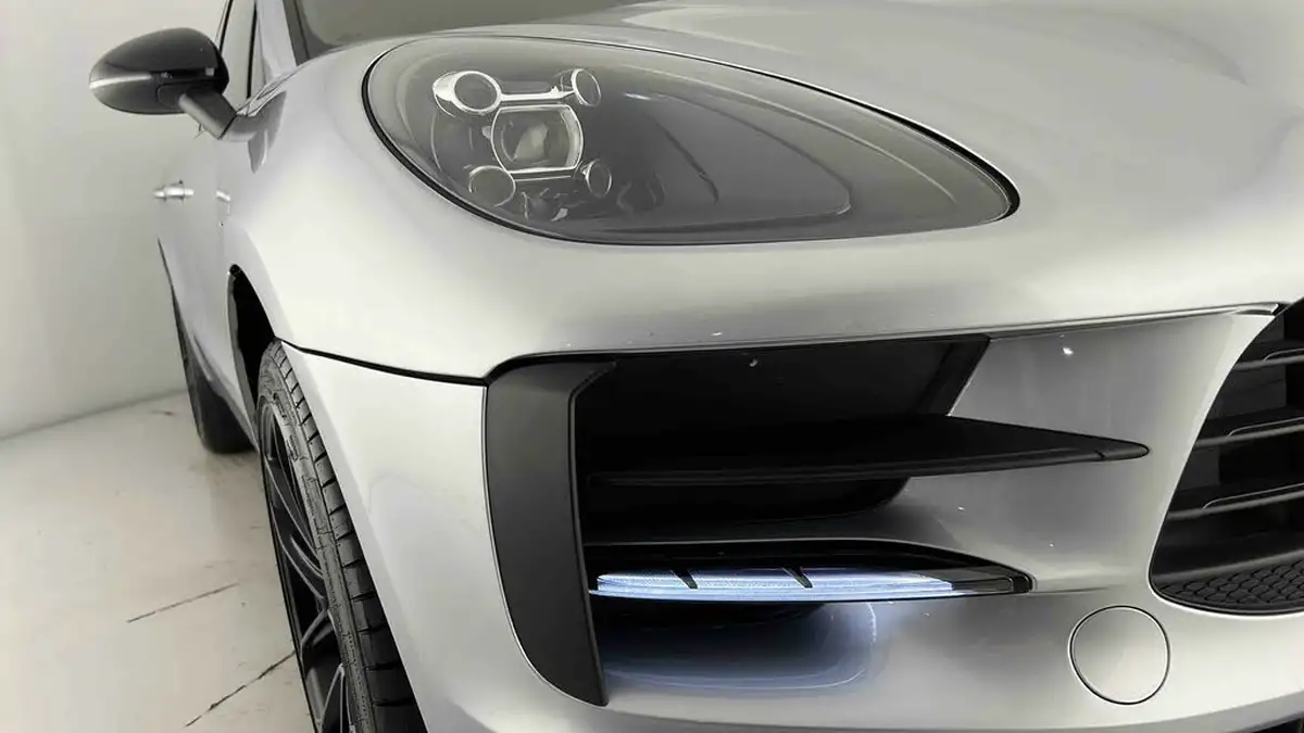 2019-porsche-macan-20-big-7