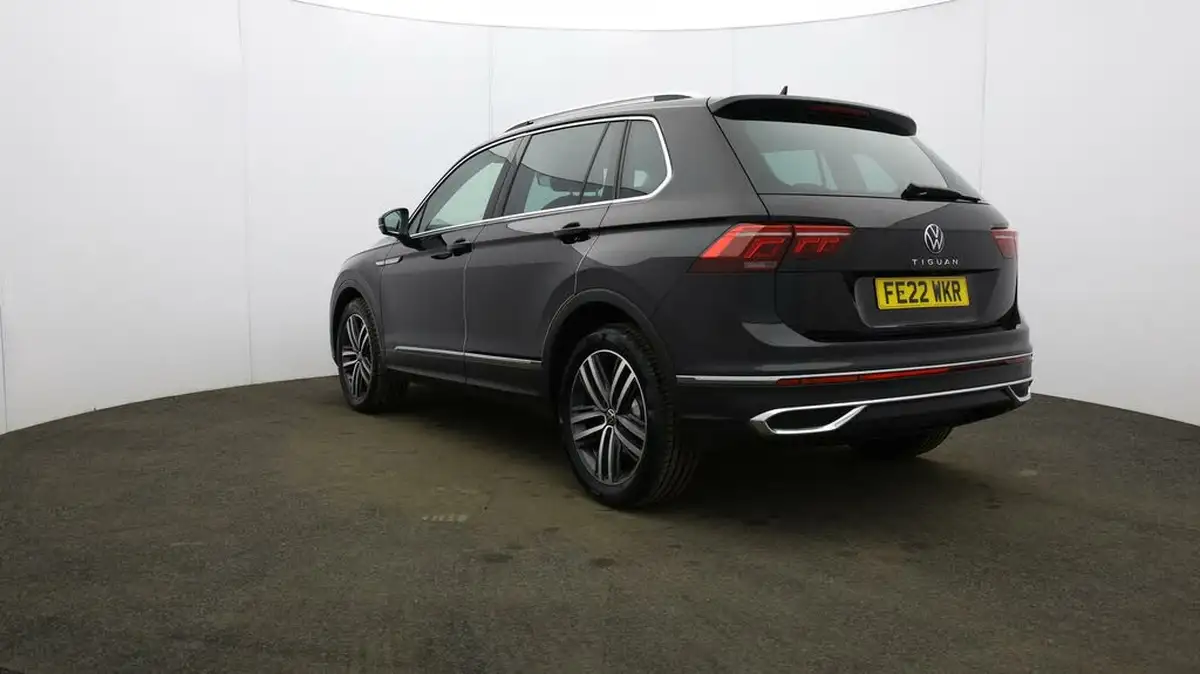 2022-volkswagen-tiguan-15-tsi-elegance-big-47