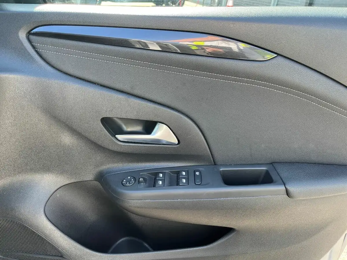 2021-vauxhall-corsa-12-turbo-elite-nav-premium-big-21