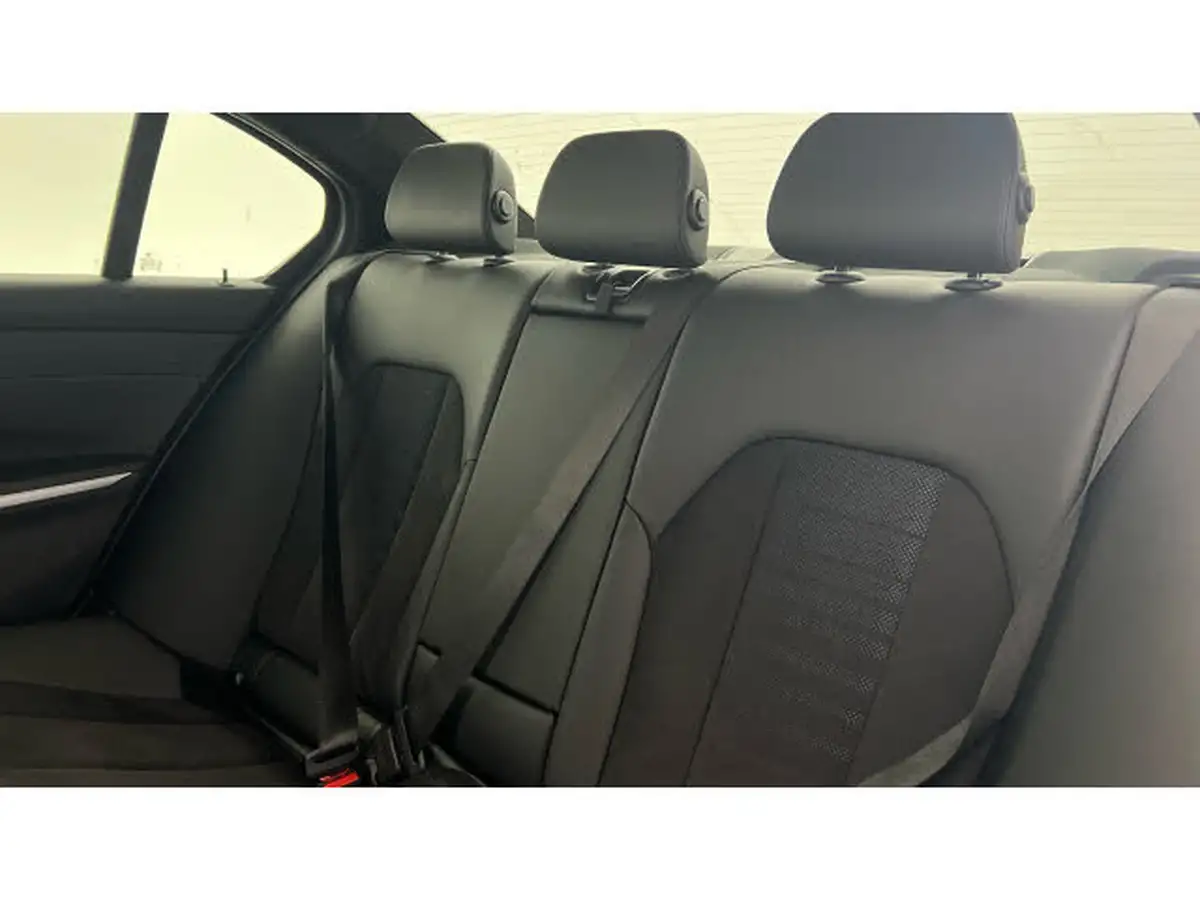 2024-bmw-3-series-20-320i-m-sport-saloon-4d-big-11