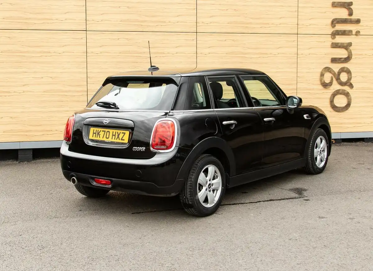 2020-mini-countryman-15-cooper-classic-auto-big-1