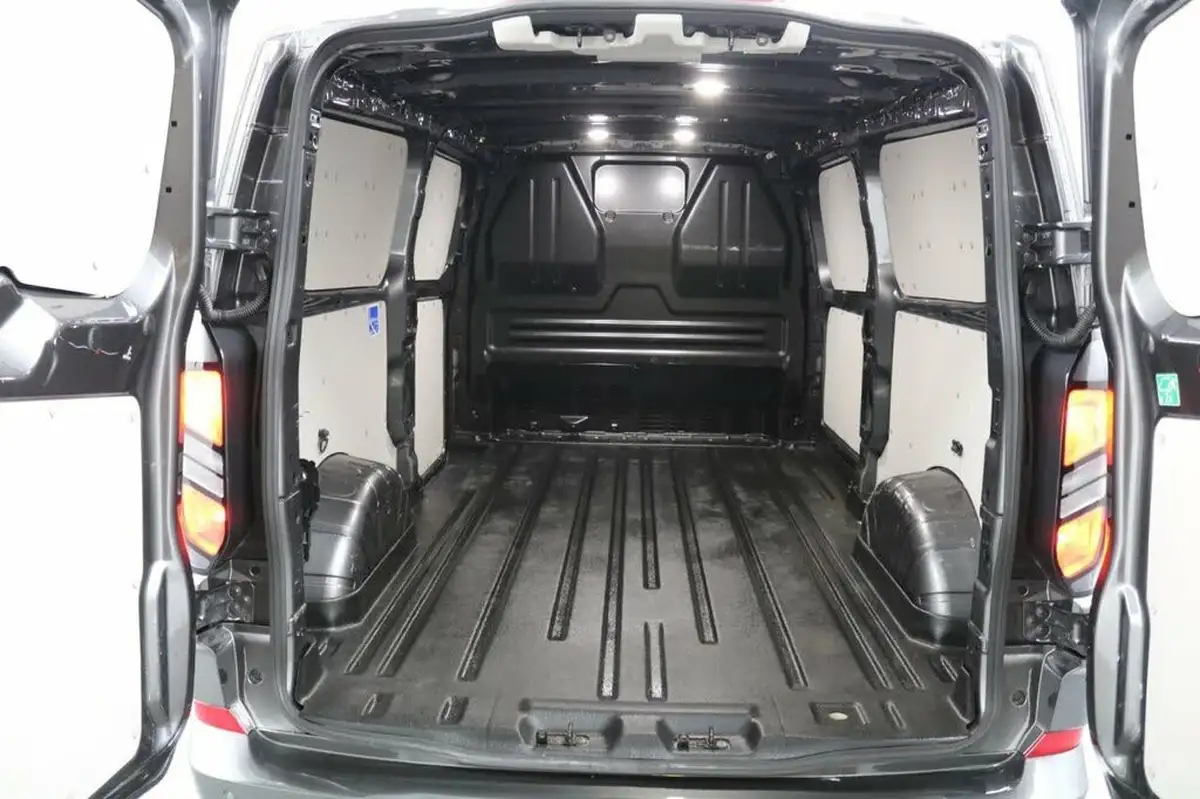 2024-ford-transit-custom-20tdci-320-l2h1-limited-136pseu6e-panel-van-1996cc-auto-big-16