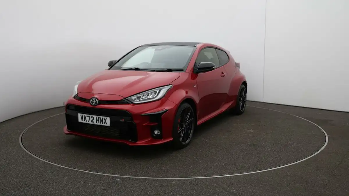 2022-toyota-yaris-16-gr-circuit-pack-big-31