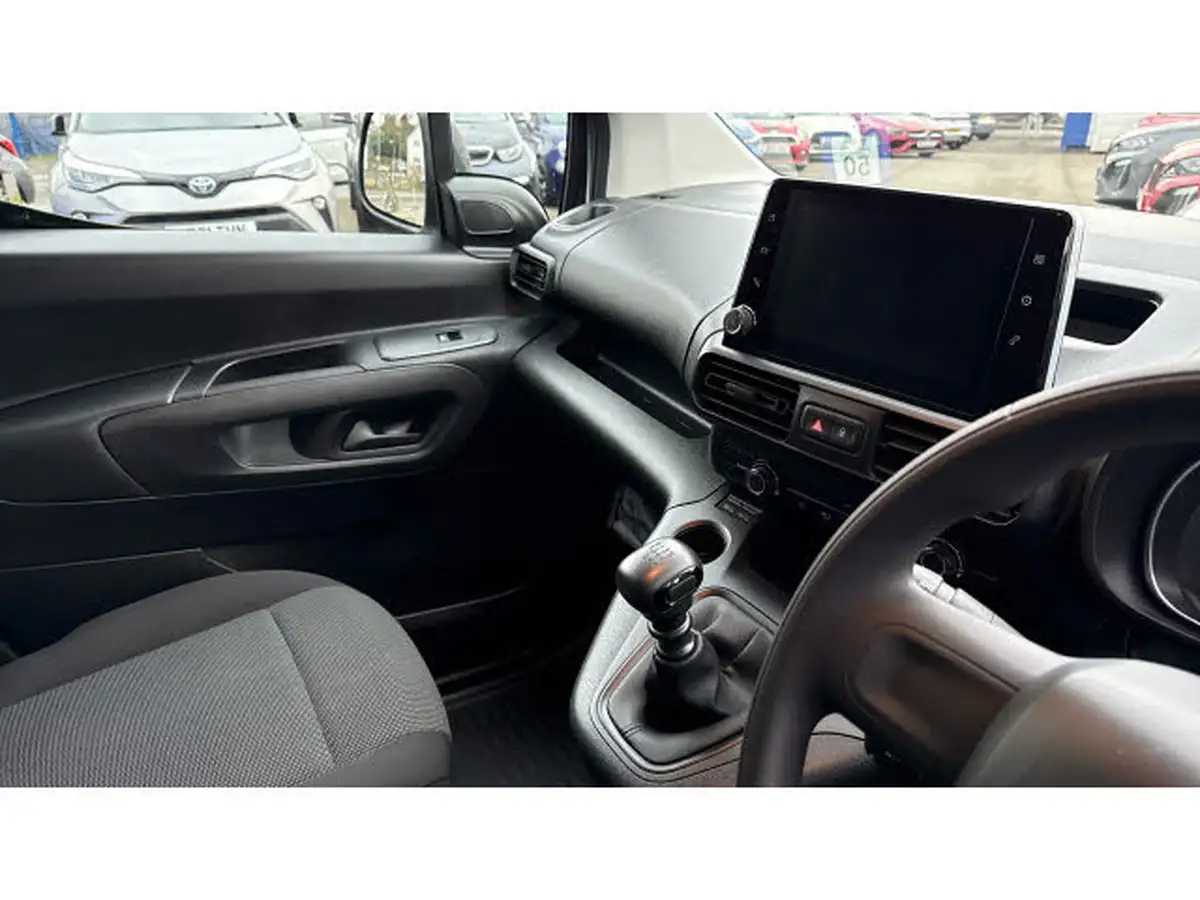 2024-citroen-berlingo-15-bluehdi-950-enterprise-edition-100pseu6d-big-13