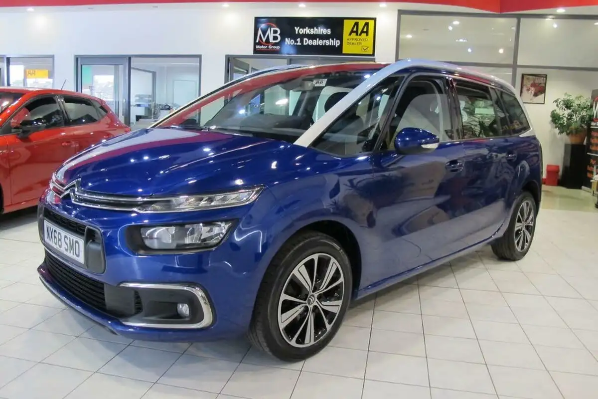 2018-citroen-grand-c4-picasso-16bluehdi-feel-big-11