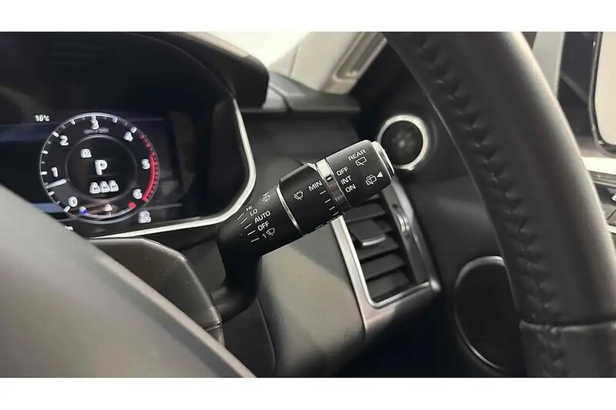 2022-land-rover-range-rover-sport-30-d250-hse-big-35