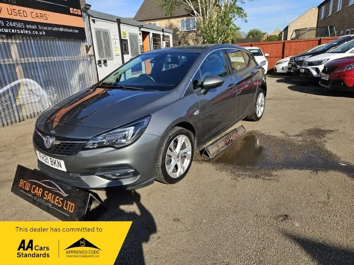 2021-vauxhall-astra-12-turbo-sri-145ps-big-0