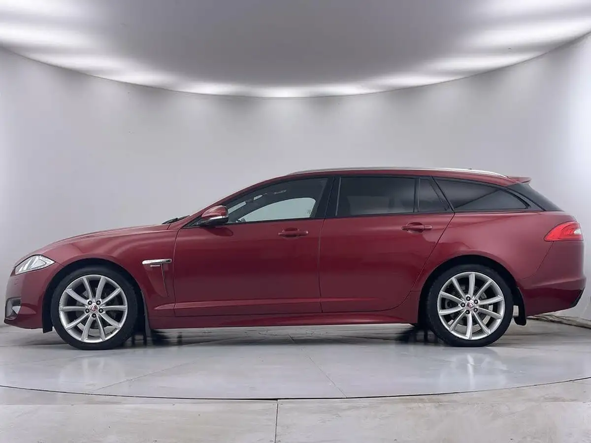 2014-jaguar-xf-22td-r-sport-200ps-sportbrake-5d-big-14